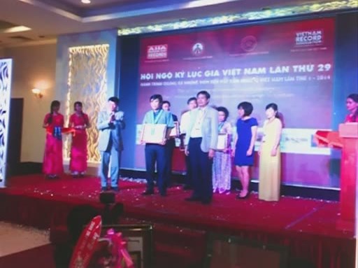 Phong Nha – Kẻ Bàng được trao 2 bằng xác lập kỷ lục