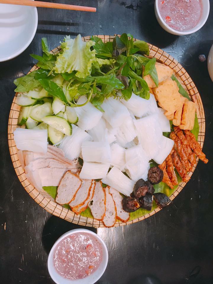 Quán bún đậu mắm tôm ở Quảng Bình