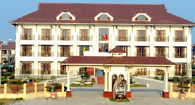 Khách sạn hải Đăng Resort bên bán đảo Bảo Ninh